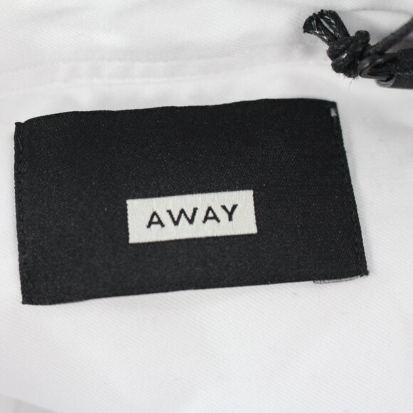 AWAY - Picture 8 of 9